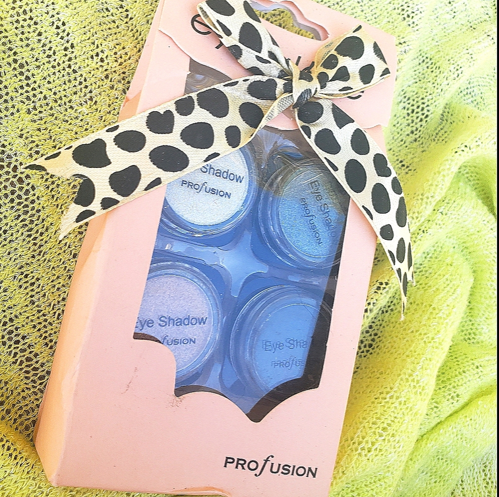 🖐5/$25🖐4 pack Profusion powder eyeshadows
